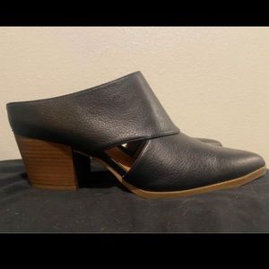 Women’s Dress Shoes- 10